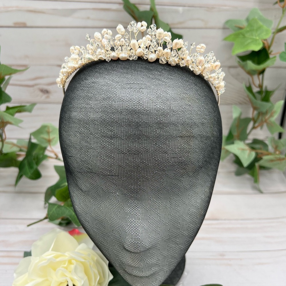 Pearls and Beads Tiara Bridal Headband - Picture 8 of 8